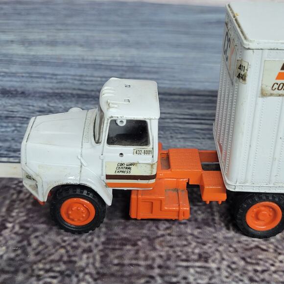 Vintage Tonkin CCX Ford areo semi and pup trailer die-cast white/orange - Picture 2 of 13